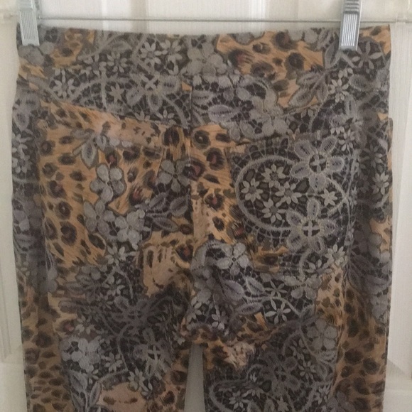 NWT Mode Blazer with matching pants - Picture 7 of 7